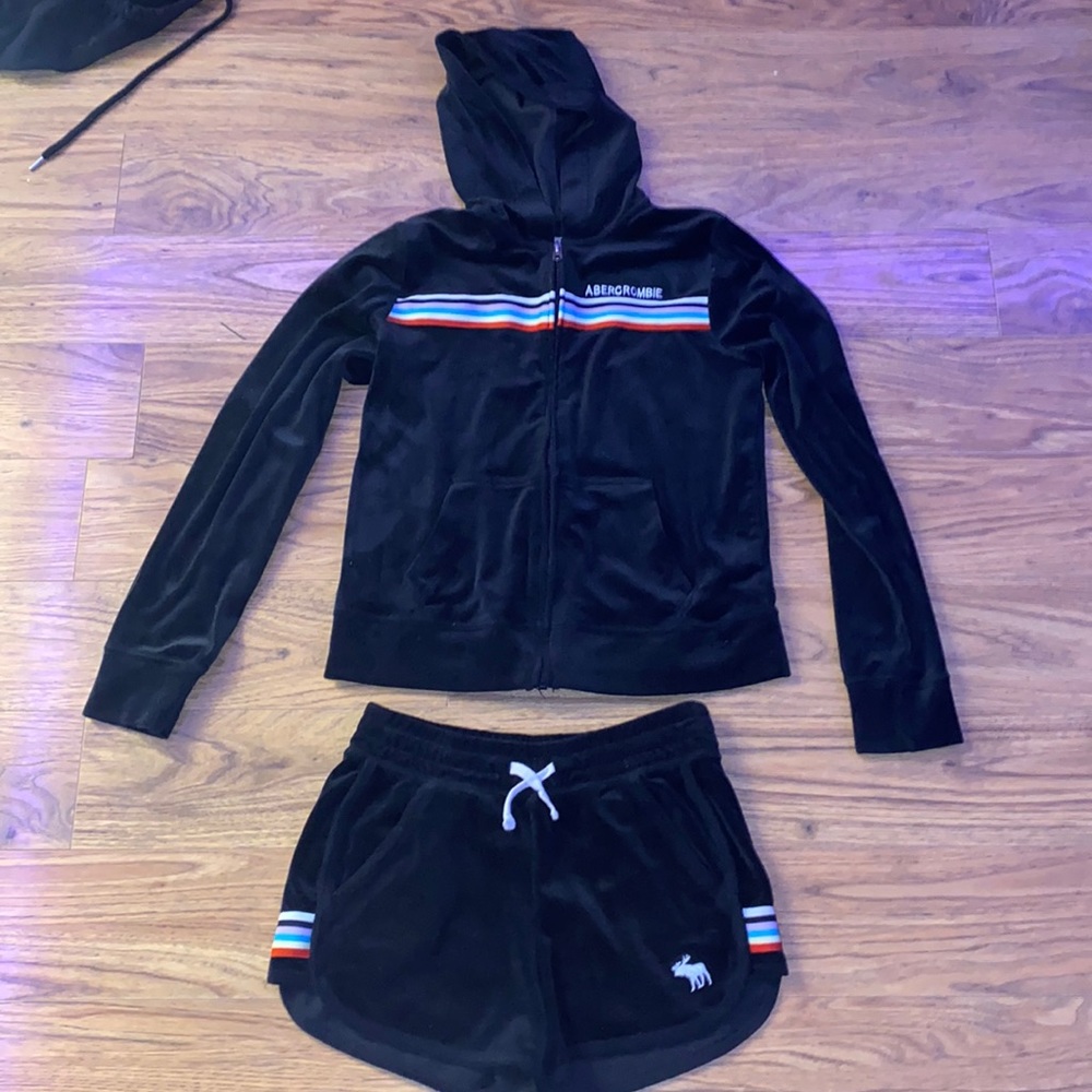 Black matching sweat shirt and zip up hoodie